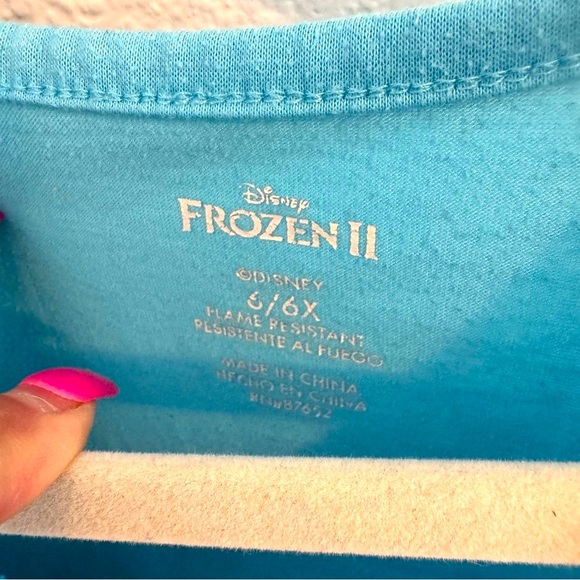 Bundle of Disney Princesses, Frozen and Stitch Nightgowns. Size 4/5 & 6/… - Picture 11 of 17